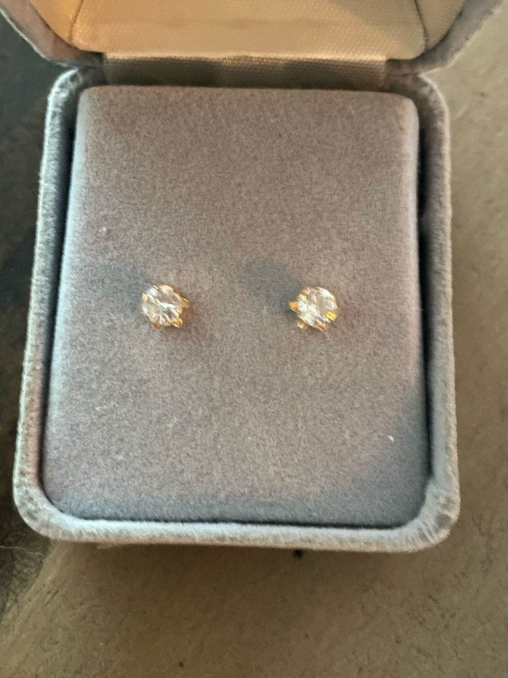 Diamond Studs 14k Gold Genuine Diamonds
14k on posts of earrings - Picture 5 of 5